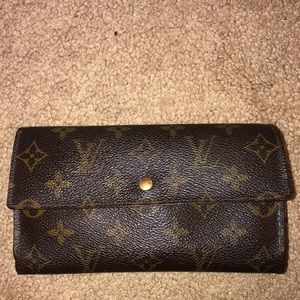 Louis Vuitton International Wallet